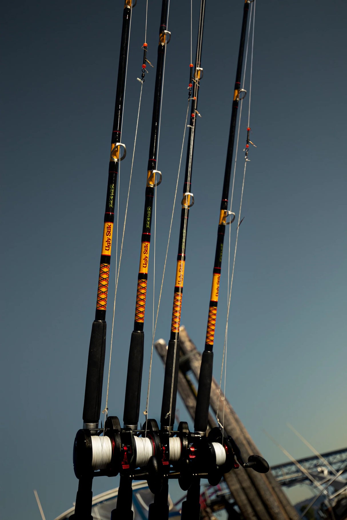 UGLY STIK BIGWATER RIVAL LEVEL WIND COMBO